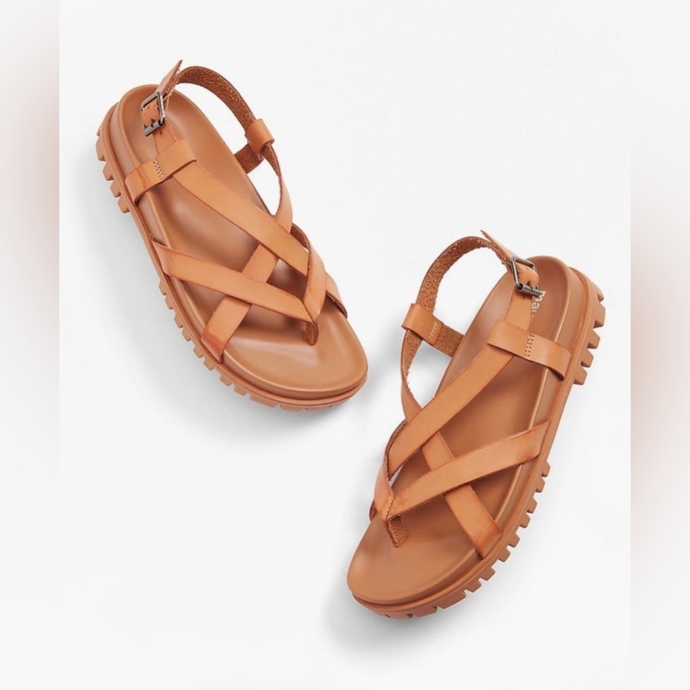 Maurices Becca Strappy  Sandals Sz 8